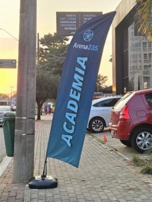 Academia 235 Academia 235